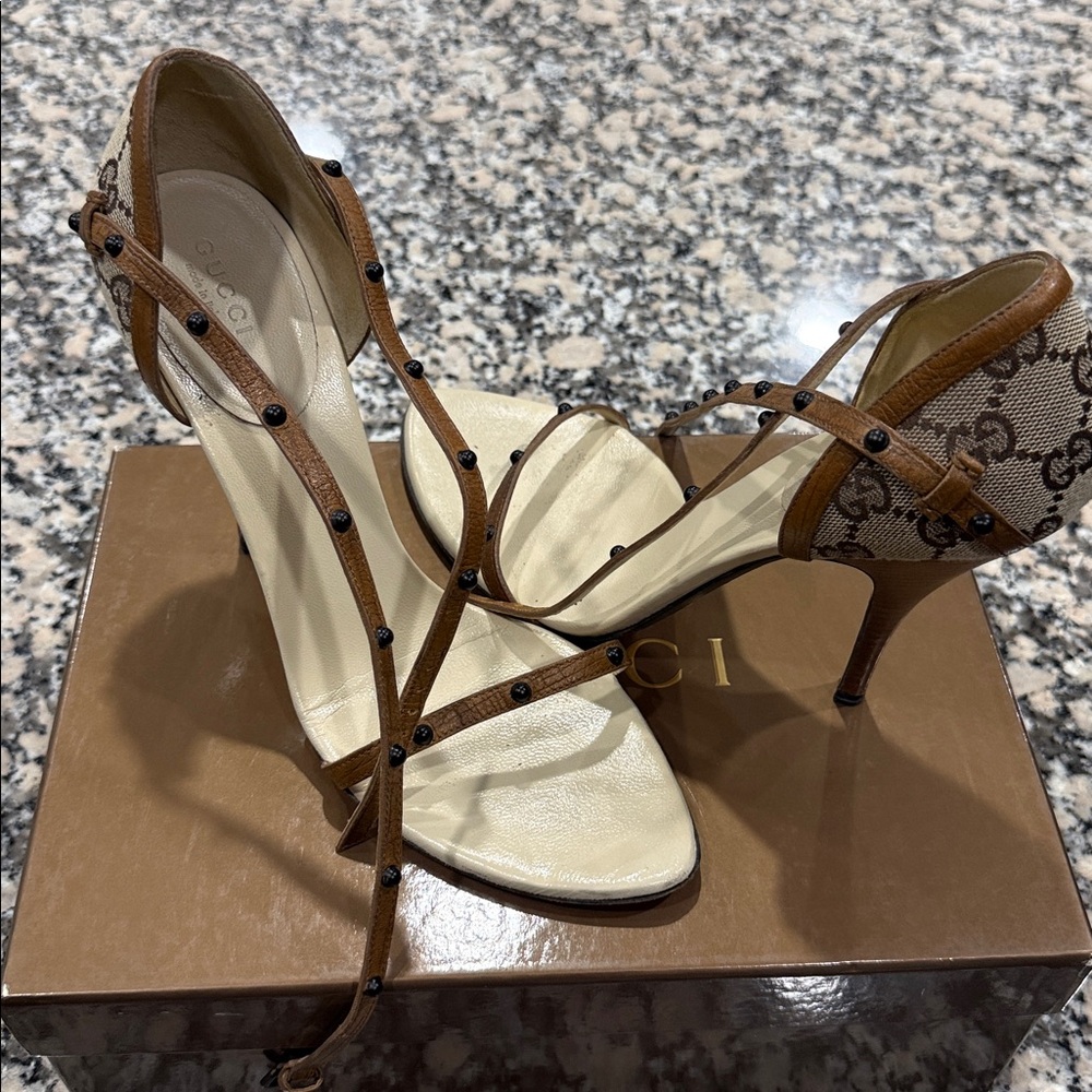 Gucci Tan and Cream Strappy Sandals